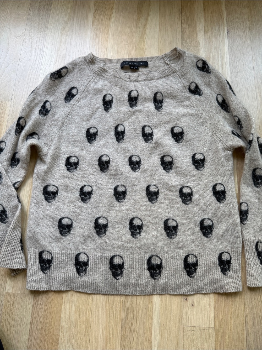 SKULL CASHMERE Beige Crewneck Sweater with Black Skull Print size xs